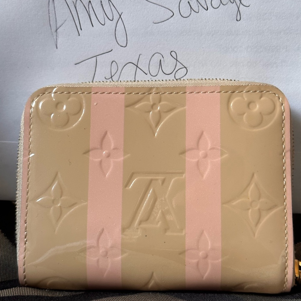 Louis Vuitton compact zippy rayures